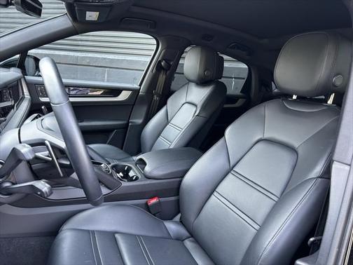 2024 Porsche Cayenne