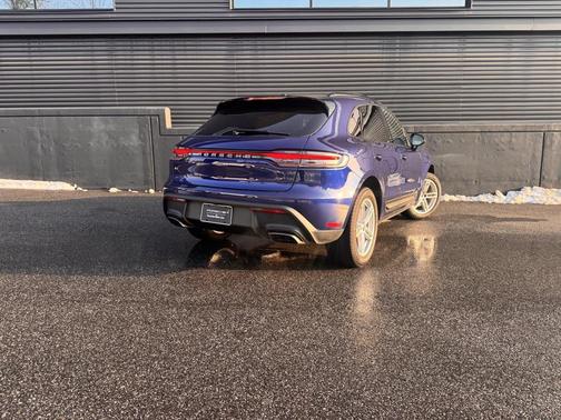 2025 Porsche Macan 
