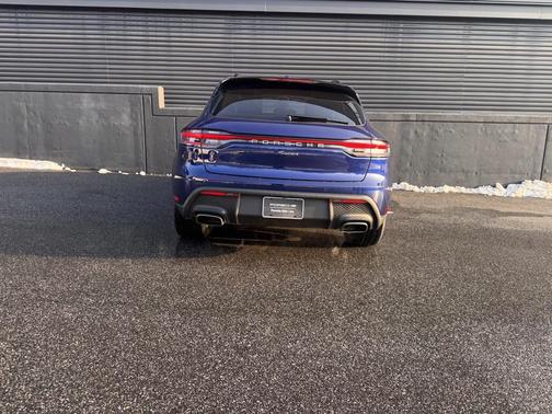 2025 Porsche Macan 
