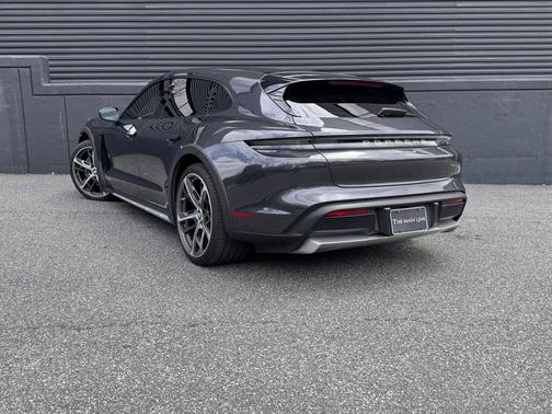 Volcano Grey Metallic 2022 Porsche Taycan 4