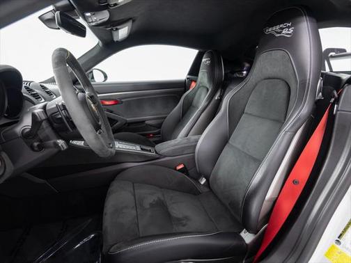 2023 Porsche 718 Cayman GT4 RS