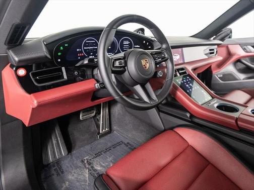 2025 Porsche Taycan
