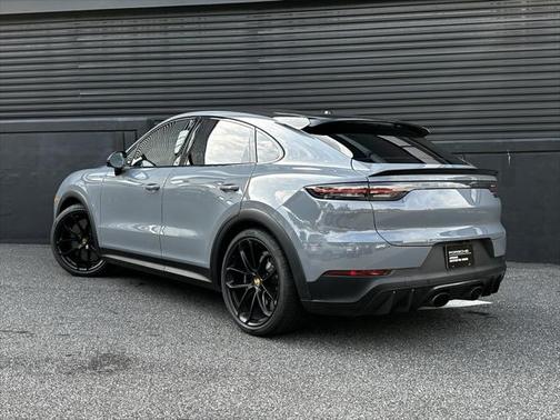2022 Porsche Cayenne Turbo GT