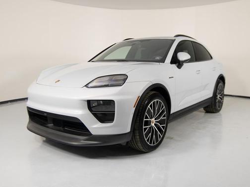 2025 Porsche Macan 4S