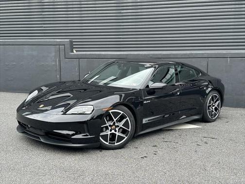 2025 Porsche Taycan 4