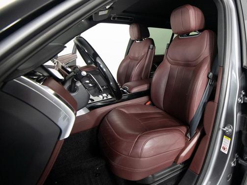 2023 Land Rover Range Rover P530 SE