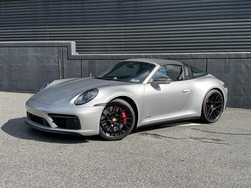 2023 Porsche 911 Targa 4 GTS