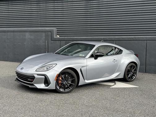 2025 Subaru BRZ tS