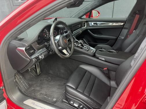 2017 Porsche Panamera Turbo