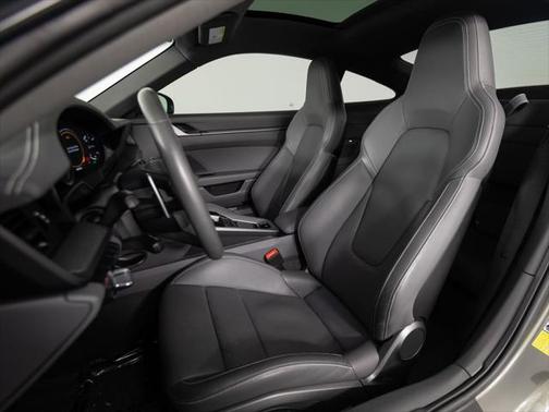 2022 Porsche 911 Carrera S