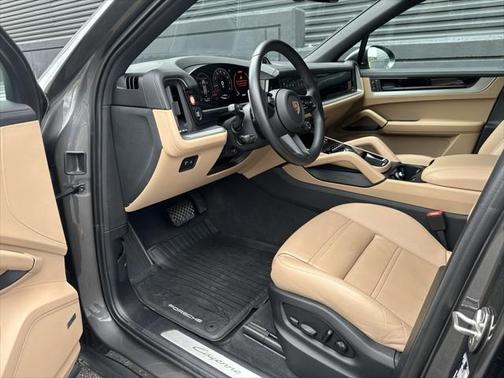 2024 Porsche Cayenne