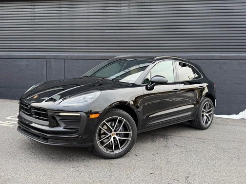 2025 Porsche Macan 