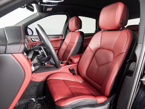 2025 Porsche Macan GTS