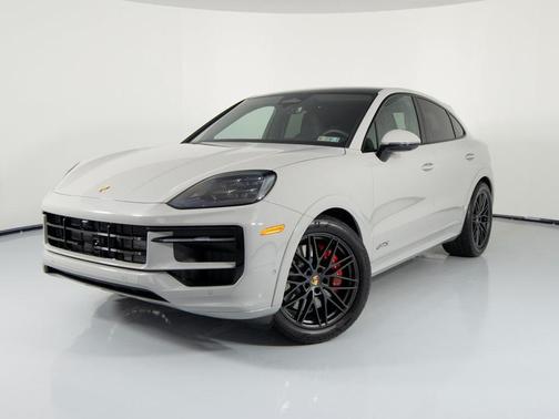 2026 Porsche Cayenne GTS