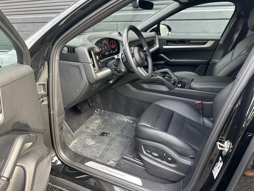 2025 Porsche Cayenne Cayenne