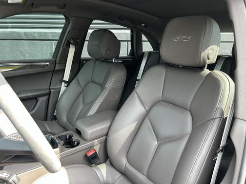 2024 Porsche Macan GTS