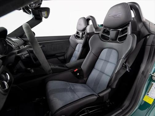2024 Porsche 718 Spyder RS