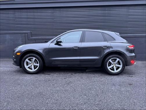 2021 Porsche Macan 