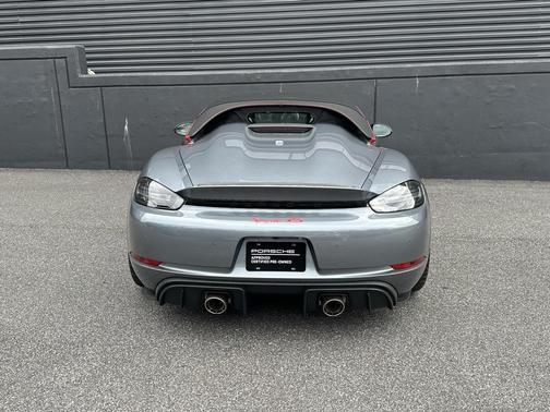 2024 Porsche 718 Spyder RS
