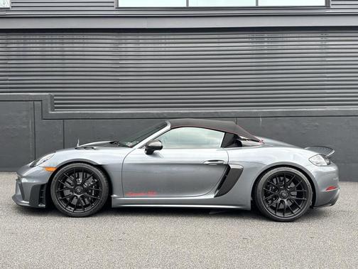 2024 Porsche 718 Spyder RS