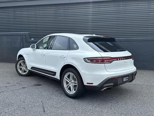 2025 Porsche Macan
