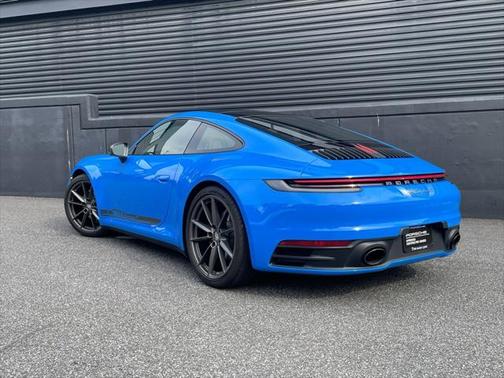 2023 Porsche 911 Carrera T