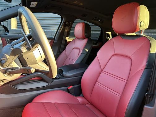 2025 Porsche Cayenne Cayenne