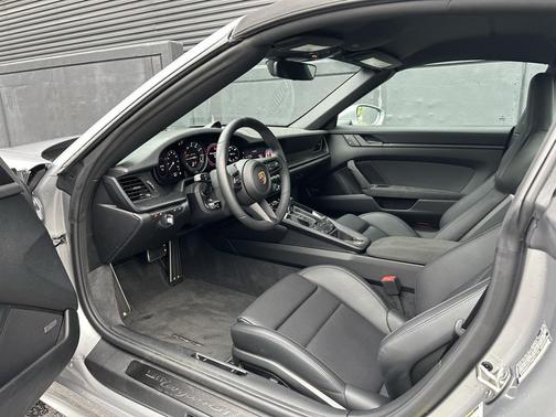 2022 Porsche 911 Targa 4 GTS