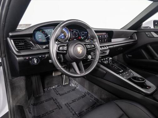 2024 Porsche 911 Carrera 4S Cabriolet