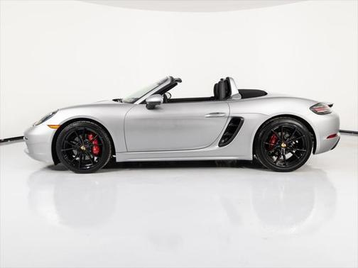 2024 Porsche 718 Boxster S