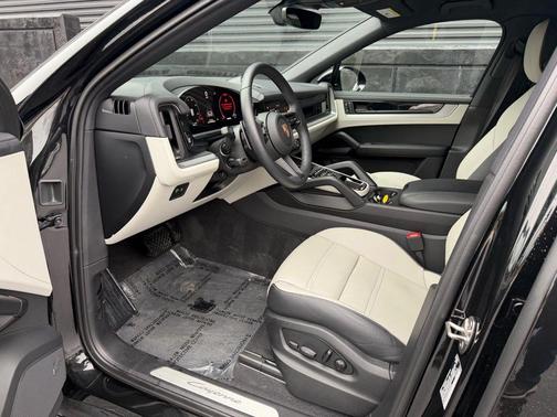 2025 Porsche Cayenne Cayenne