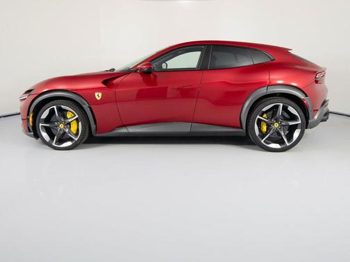 2025 Ferrari Purosangue Base