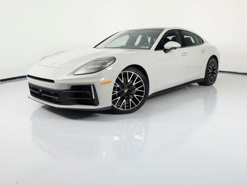 Chalk 2026 Porsche Panamera 4
