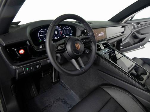 Chalk 2026 Porsche Panamera 4