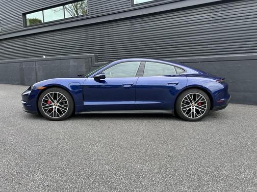 2020 Porsche Taycan 4S