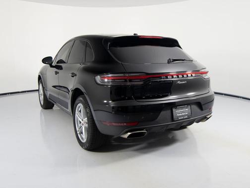 Black 2019 Porsche Macan Macan