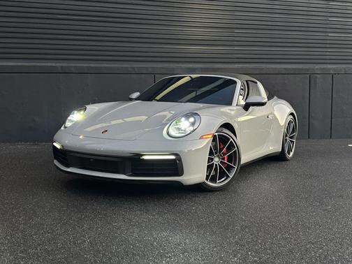 2022 Porsche 911 Targa 4S
