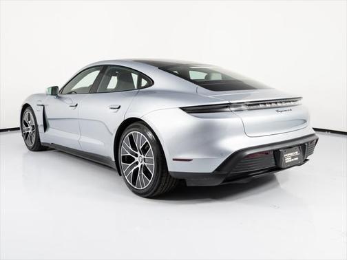 2022 Porsche Taycan 4S