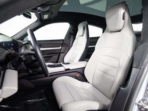 2022 Porsche Taycan 4S