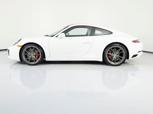 2017 Porsche 911 Carrera 4S