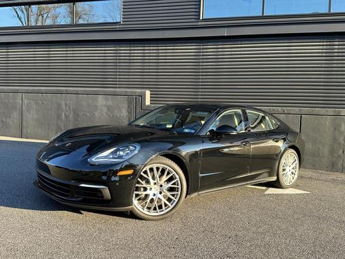 2018 Porsche Panamera 4S