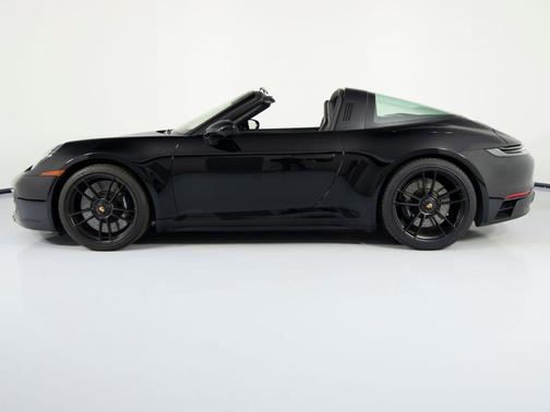2022 Porsche 911 Targa 4 GTS