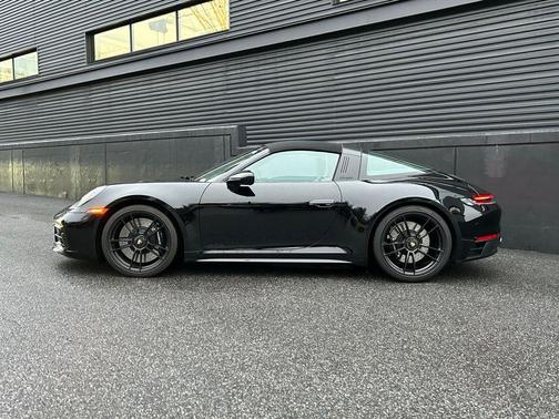 2022 Porsche 911 Targa 4 GTS