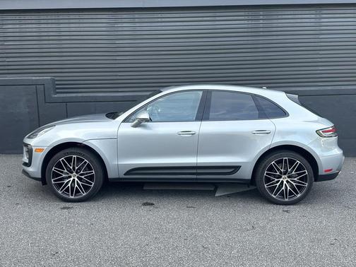 2025 Porsche Macan