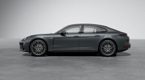 2026 Porsche Panamera 4