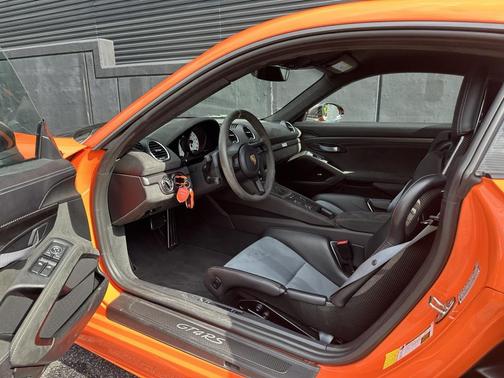 2023 Porsche 718 Cayman GT4 RS