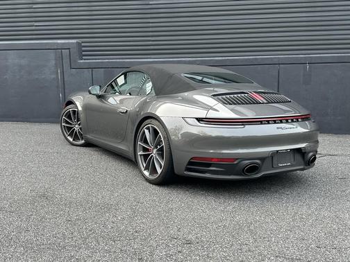 2021 Porsche 911 Carrera S