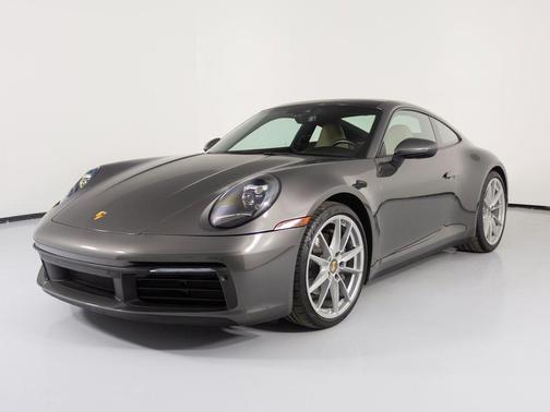 2022 Porsche 911 Carrera