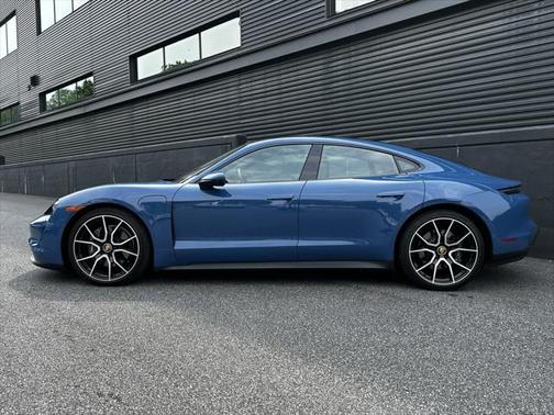 2023 Porsche Taycan Base (A2)