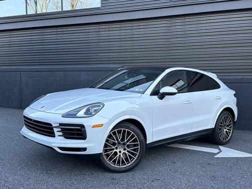 2023 Porsche Cayenne Platinum Edition